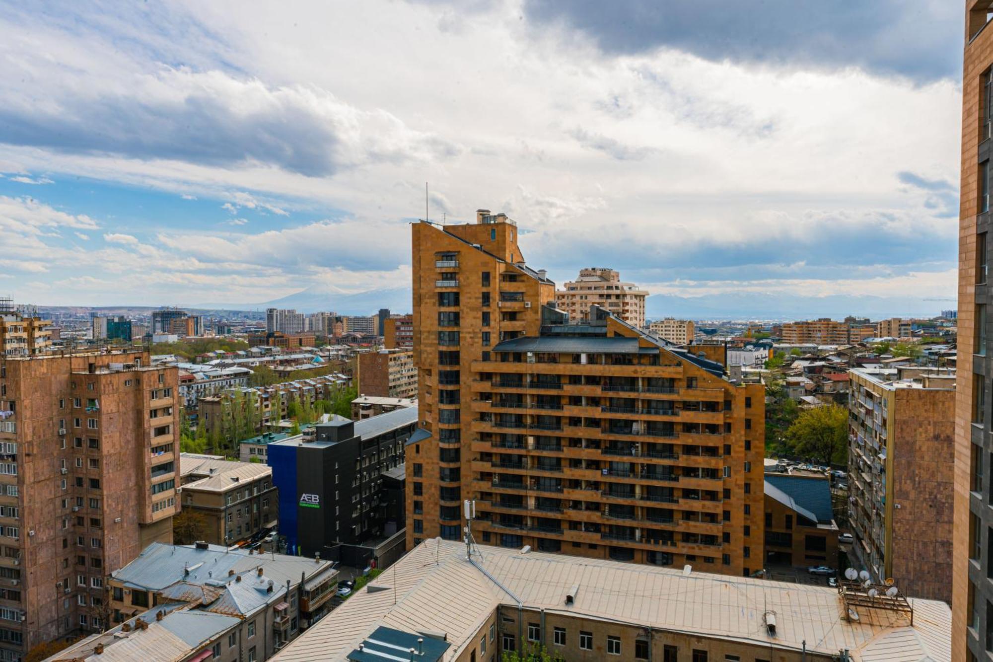 Cozy Apartments In The City Centre By Sweet Home Jerevan Eksteriør bilde